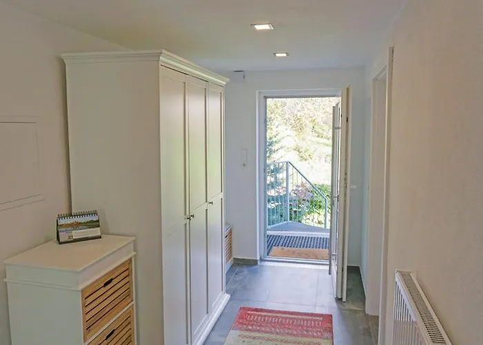 Holz By Interhome Pians